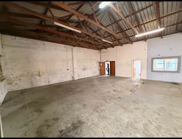 370M² WAREHOUSE TO LET IN MALMESBURY INDUSTRIA