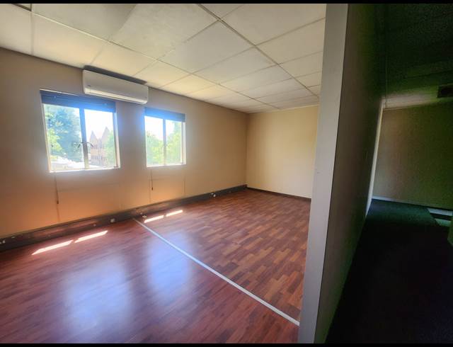 261M² OFFICE TO LET IN HALFWAY HOUSE
