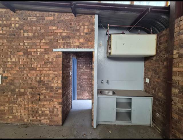147M² WAREHOUSE TO LET IN WADEVILLE