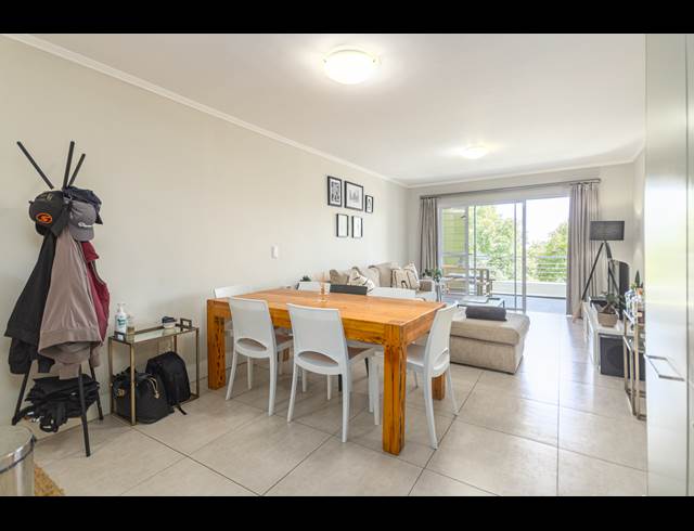 2 BEDROOM APARTMENT TO LET IN CENTURY CITY