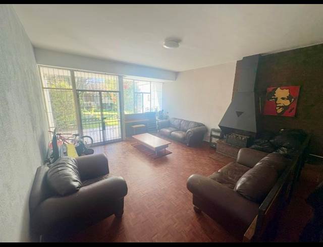 2 BEDROOM PROPERTY TO RENT IN SENDERWOOD