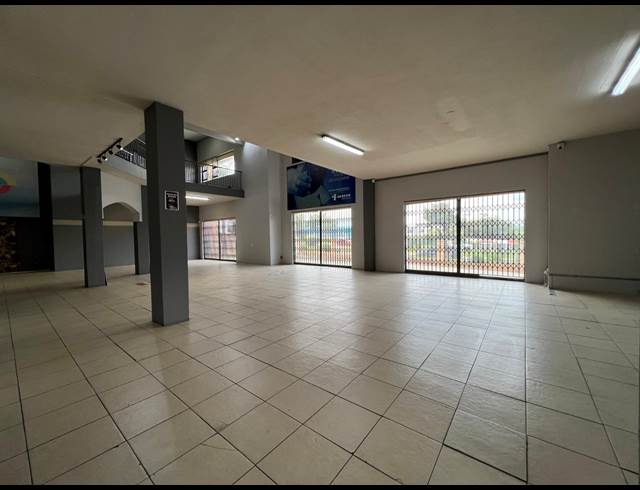 2,617M² WAREHOUSE TO LET IN STRIJDOMPARK