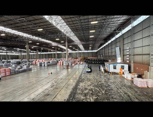 21,491M² WAREHOUSE TO LET IN GOSFORTH PARK