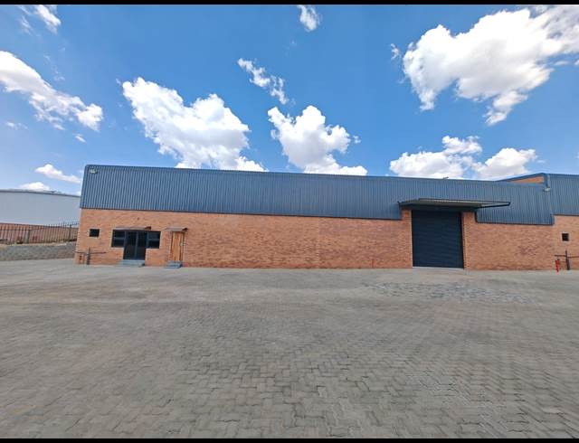 1,263M² WAREHOUSE TO LET IN ORMONDE