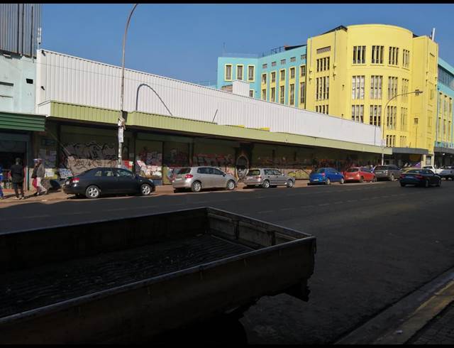 1,300M² WAREHOUSE TO LET IN MARSHALLTOWN