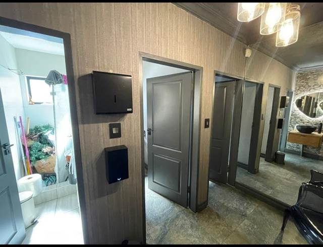 INDUSTRIAL PROPERTY TO RENT IN HENNOPSPARK