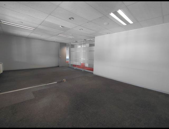 383M² OFFICE TO LET IN BRYANSTON