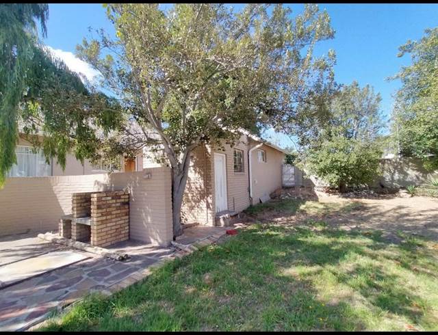 180M² OFFICE RENTED IN DURBANVILLE CENTRAL