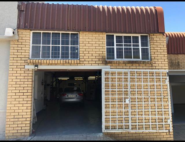 120M² WAREHOUSE TO LET IN STRIJDOMPARK