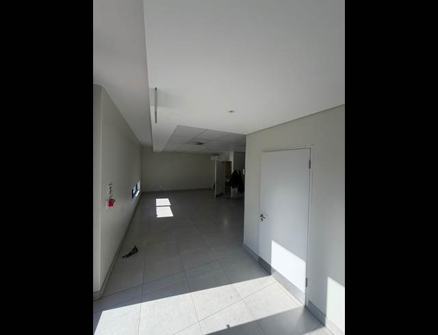 332M² WAREHOUSE TO LET IN STONEWOOD SECURITY ESTATE