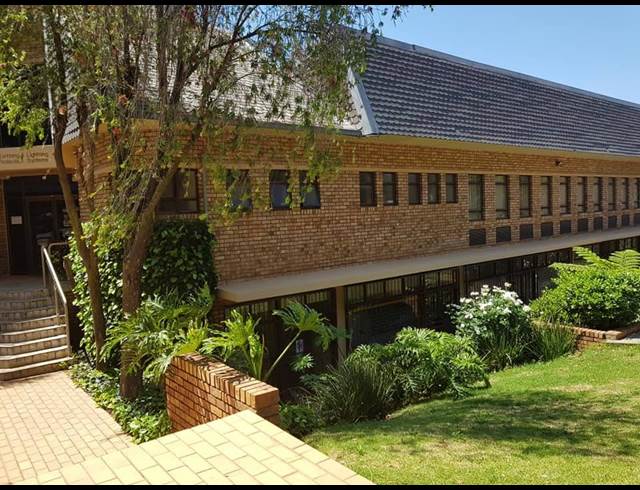 284M² OFFICE TO LET IN NORTHCLIFF