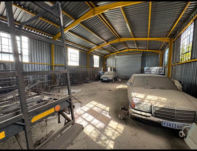 186M² WAREHOUSE TO LET IN STORMILL