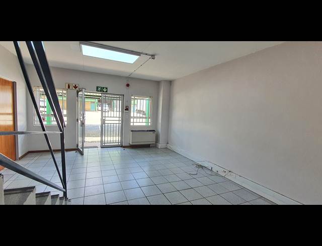 453M² WAREHOUSE TO LET IN MEADOWDALE
