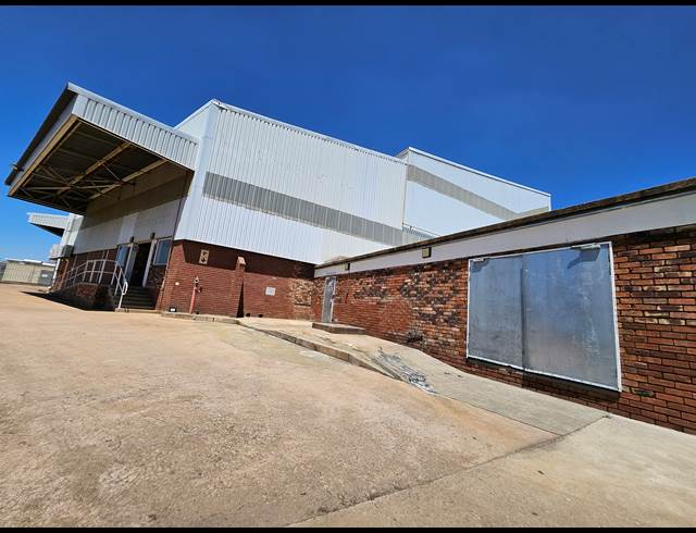1,490M² WORKSHOP TO LET IN ROSSLYN