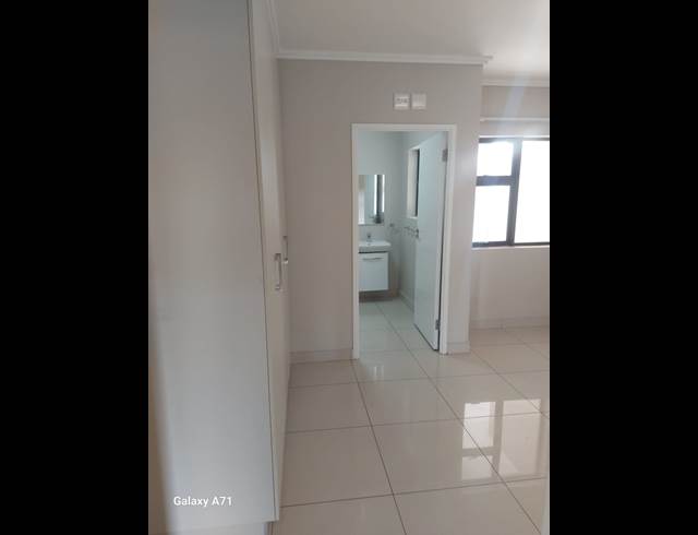 2 BEDROOM APARTMENT TO LET IN UMHLANGA RIDGE