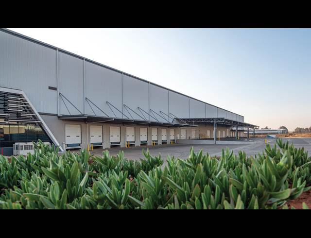 17,600M² WAREHOUSE TO LET IN PAROW INDUSTRIAL