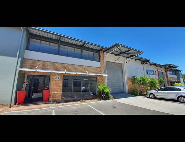 425M² WAREHOUSE TO LET IN AIRPORT INDUSTRIA