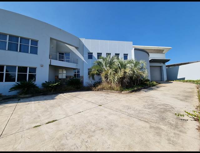 2,348M² WAREHOUSE TO LET IN LONGMEADOW