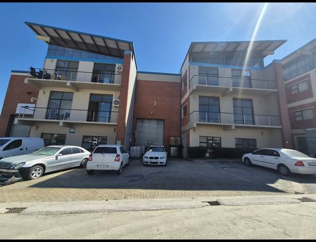 673M² WAREHOUSE TO LET IN HALFWAY HOUSE