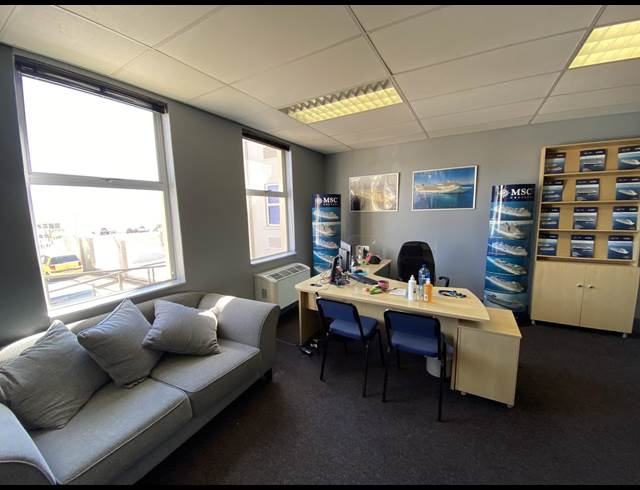 91M² OFFICE TO LET IN LAGOON BEACH