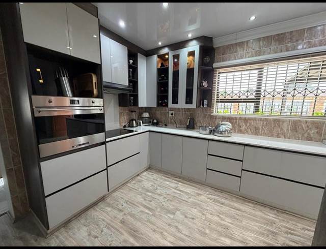 4 BEDROOM PROPERTY TO RENT IN SUNAIR PARK