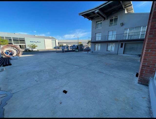 838M² WAREHOUSE TO LET IN PAARDEN EILAND