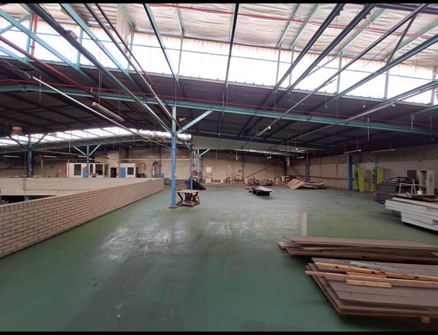 10,313M² WAREHOUSE TO LET IN INDUSTRIA