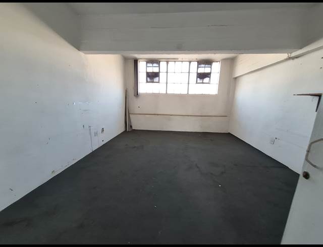537M² WAREHOUSE TO LET IN DENVER