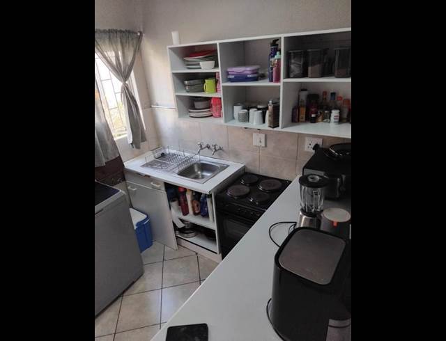 2 BEDROOM PROPERTY TO RENT IN KANNONIERS PARK