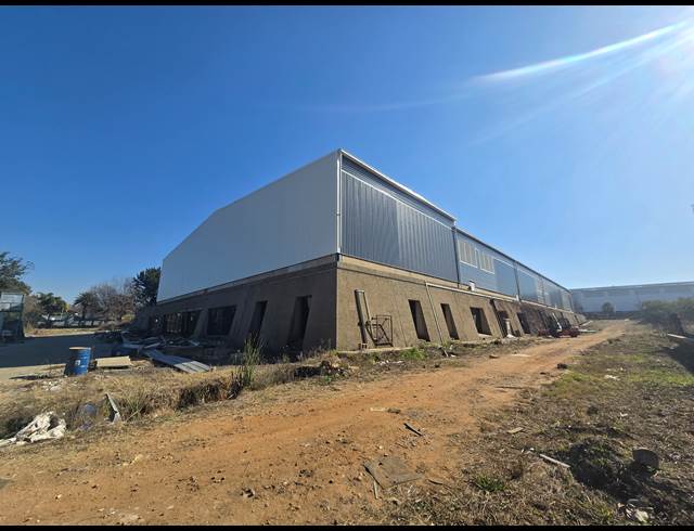 7,000M² WAREHOUSE TO LET IN ANDERBOLT