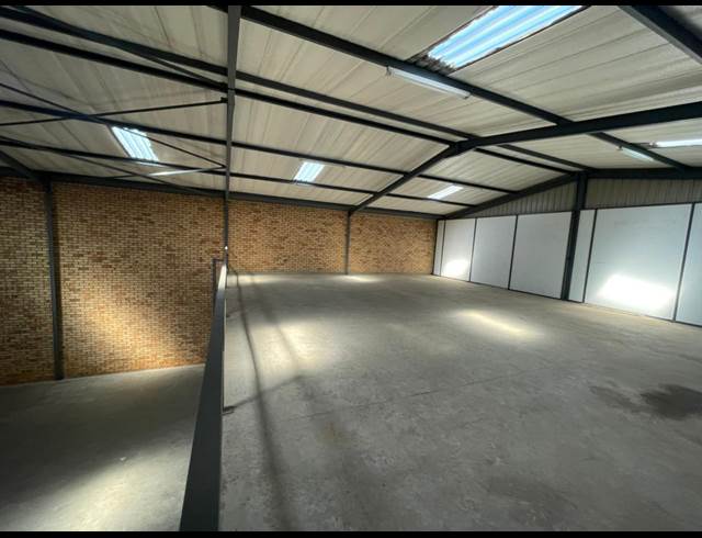455M² WAREHOUSE TO LET IN CROWN