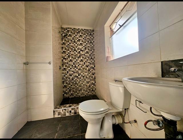 0 bed property to rent in KLOPPERPARK