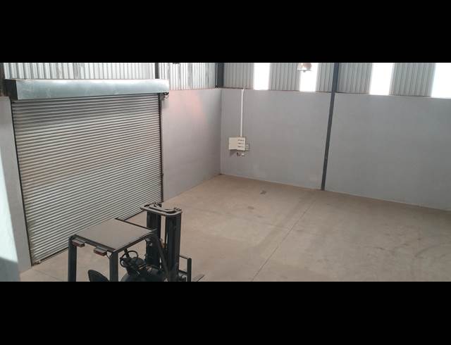 350M² WAREHOUSE RENTED IN CLEVELAND