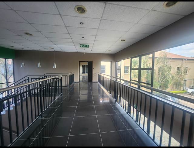 601M² OFFICE TO LET IN NOORDWYK