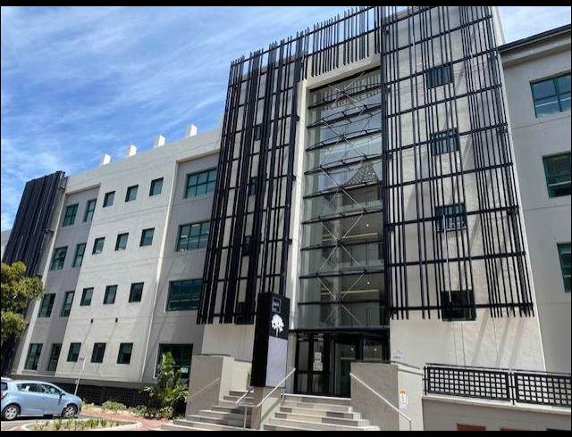 1,675M² OFFICE TO LET IN CENTURY CITY