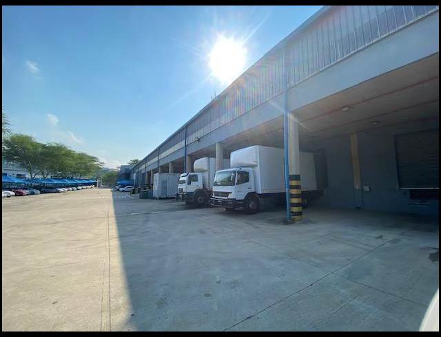 10,000M² WAREHOUSE TO LET IN RIVERHORSE VALLEY