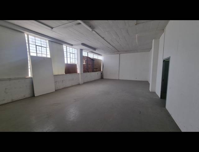 850M² WAREHOUSE TO LET IN SALT RIVER