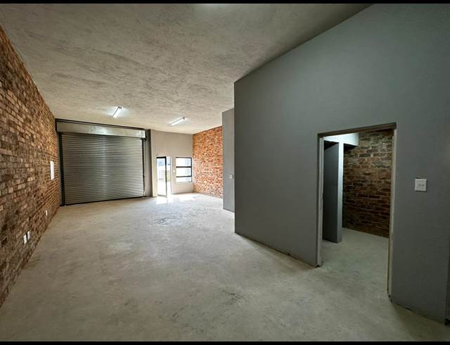 145M² WAREHOUSE TO LET IN CLAYVILLE