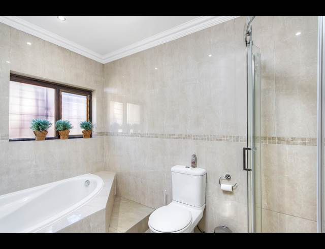 4 BEDROOM HOUSE TO LET IN NORWOOD