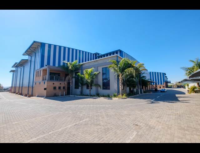 4,729M² WAREHOUSE TO LET IN ROOIHUISKRAAL
