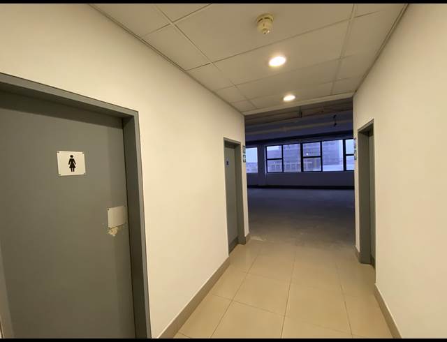 869M² OFFICE TO LET IN CAPE TOWN CITY CENTRE