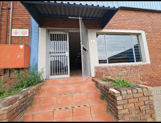 478M² WAREHOUSE TO LET IN SILVERTON