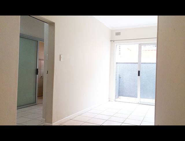 2 bed property to rent in SCHOTSCHE KLOOF