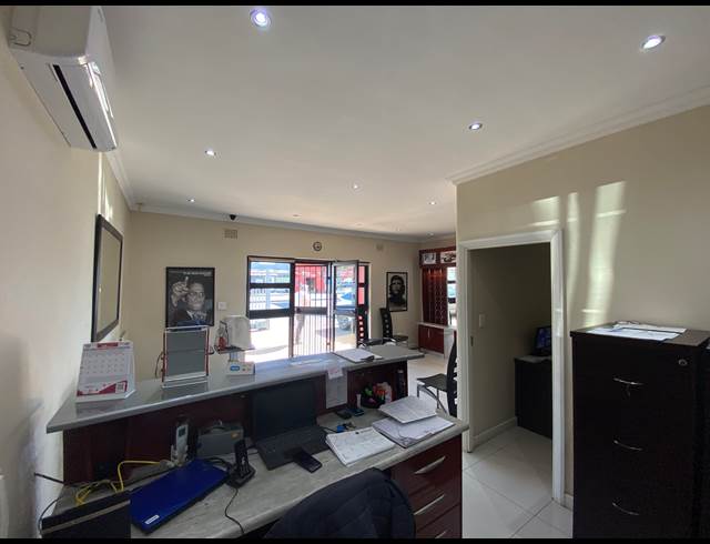 50M² BUSINESS TO LET IN BROOKLYN