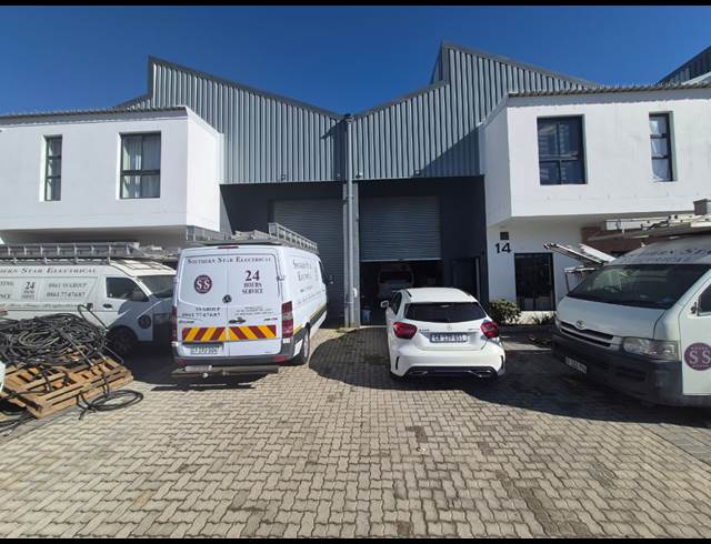 604M² WAREHOUSE TO LET IN FISANTEKRAAL