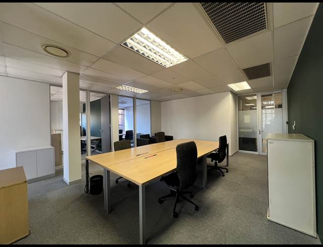 120M² OFFICE TO LET IN CENTURION CENTRAL