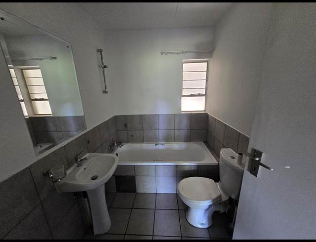 2 BEDROOM PROPERTY TO RENT IN BRAAMFONTEIN