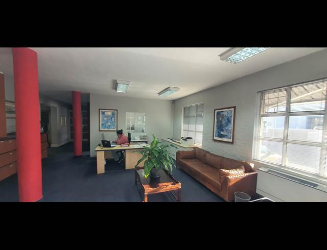 600M² BUSINESS TO LET IN PAARDEN EILAND
