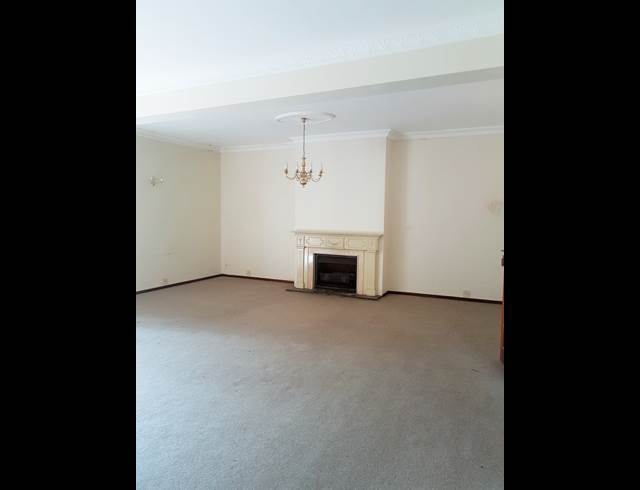 4 bed property to rent in LANGERUG