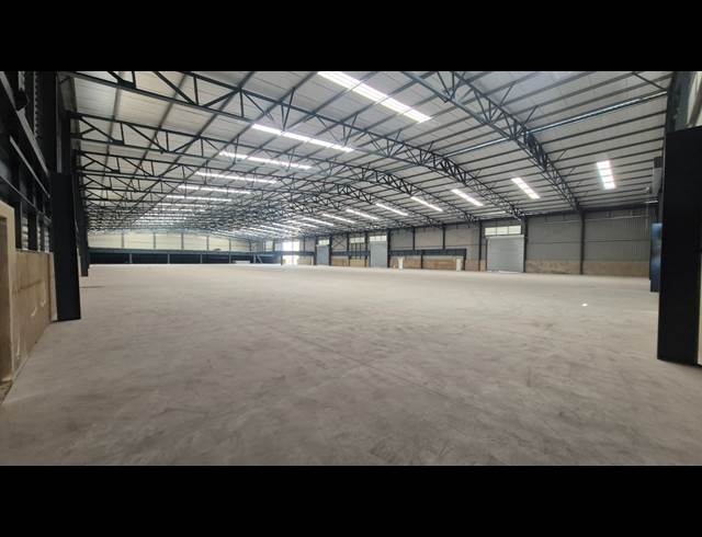 7,000M² WAREHOUSE TO LET IN ANDERBOLT